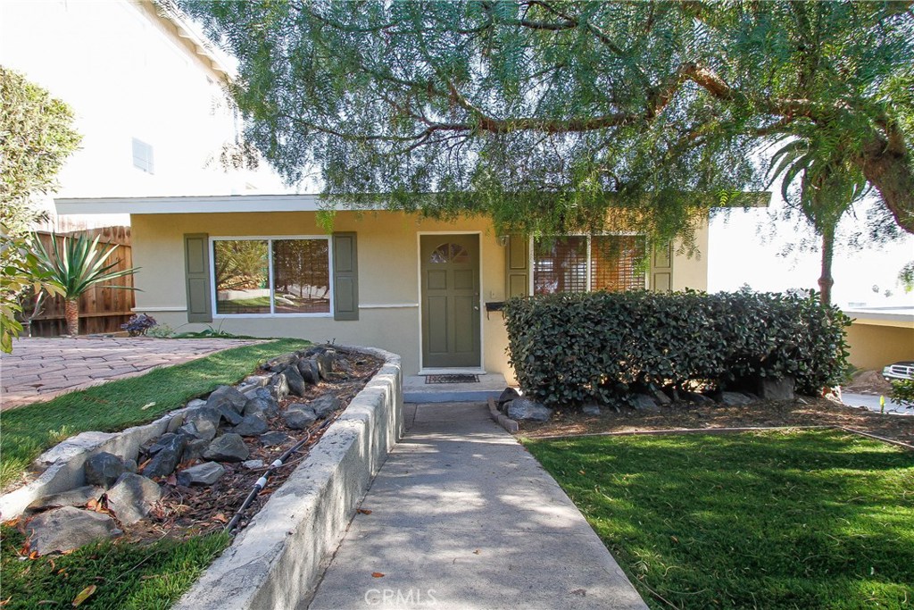 221 Grandview Street, Laguna Beach CA 92651 - photo 1