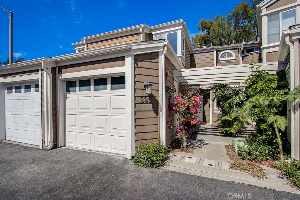 221 Santa Rosa Court, Laguna Beach CA 92651 - photo 1