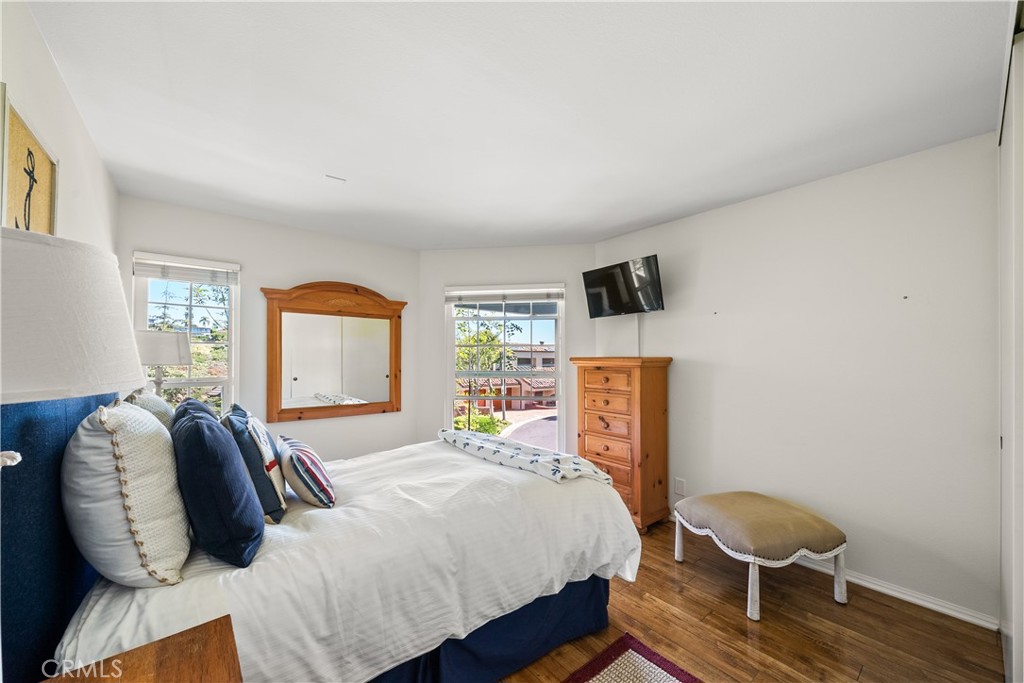View of ocean from this bedroom - 2210 Bridge, Laguna Beach CA 92651 - photo 32