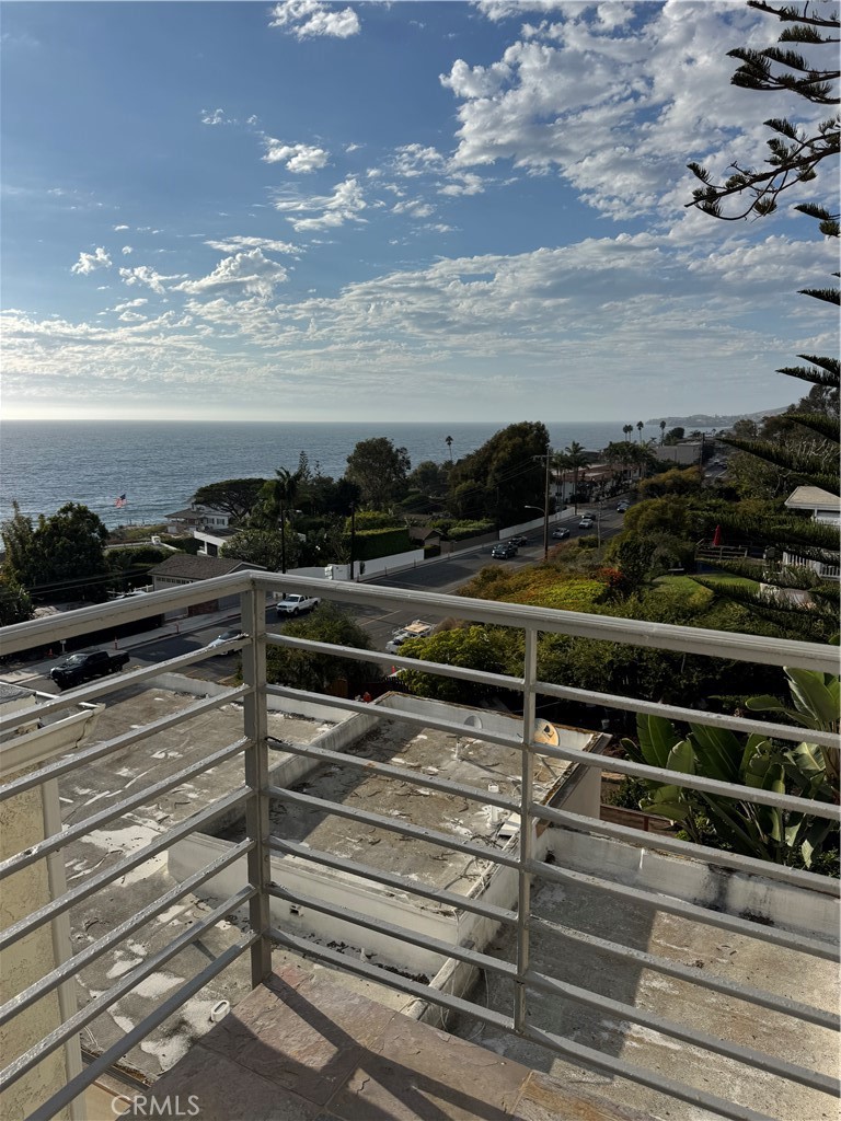 222 Arch St. 14, Laguna Beach CA 92651 - photo 1