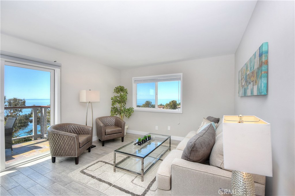 222 Arch Street 1, Laguna Beach CA 92651 - photo 1