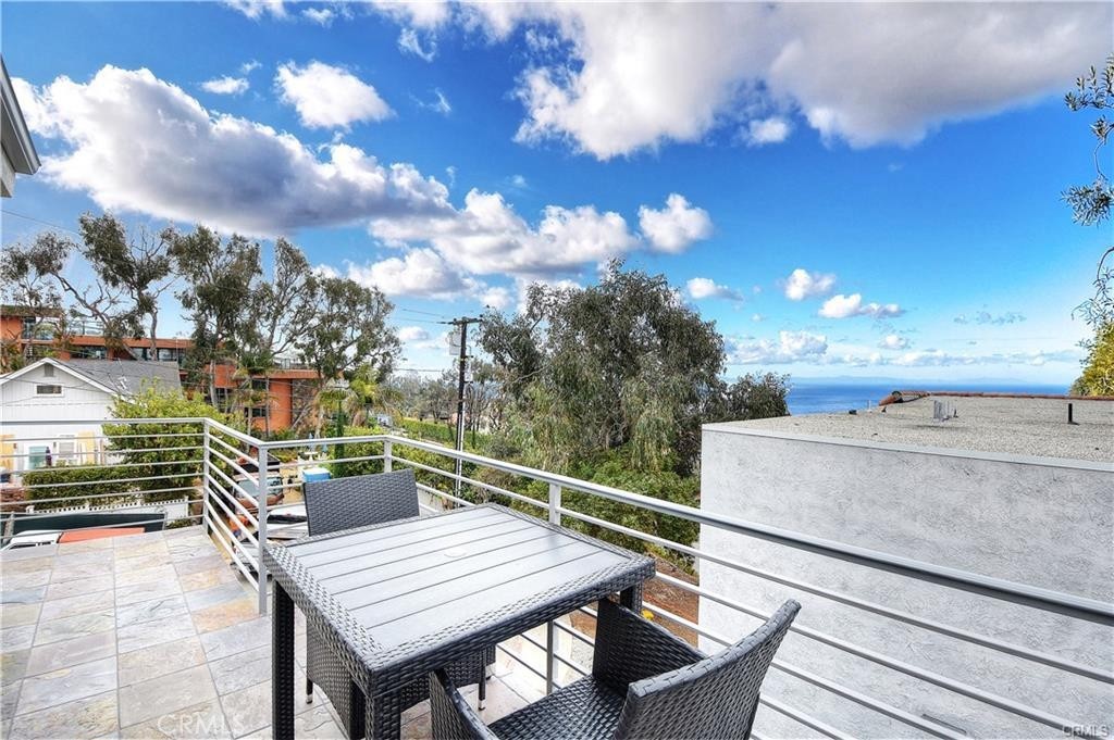 222 Arch Street 11, Laguna Beach CA 92651 - photo 1