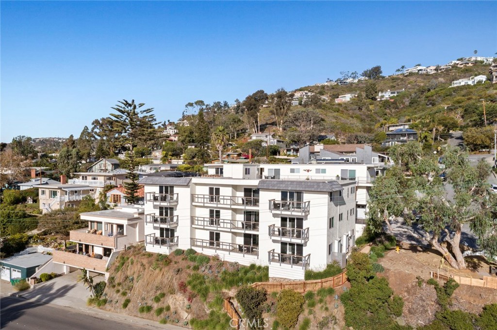 222 Arch Street 8, Laguna Beach CA 92651 - photo 1