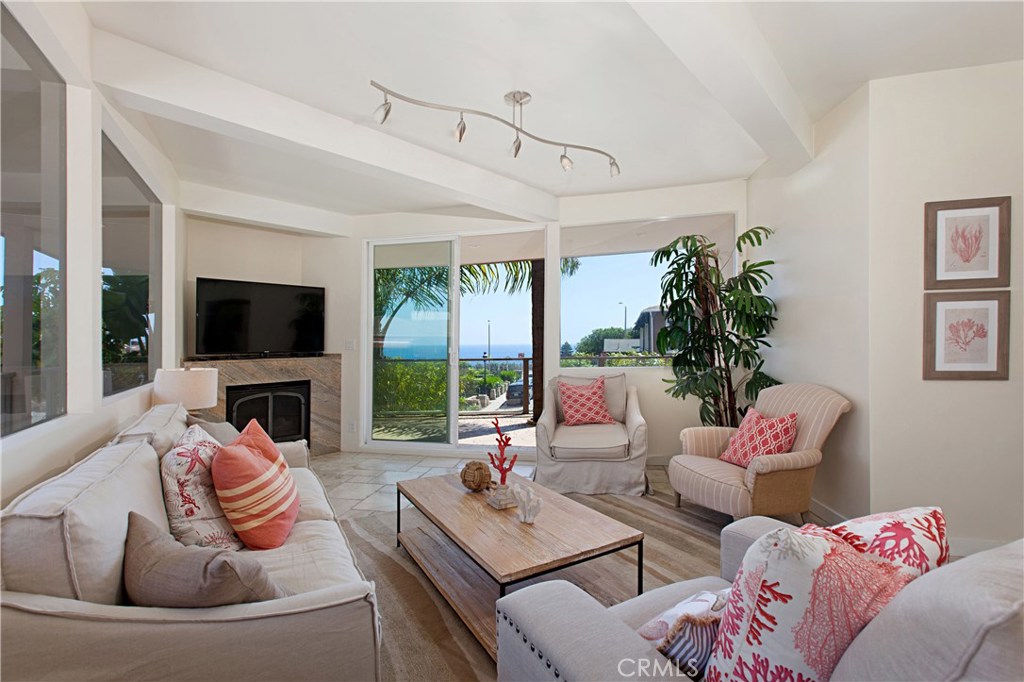 222 NYES Place UPPER, Laguna Beach CA 92651 - photo 1