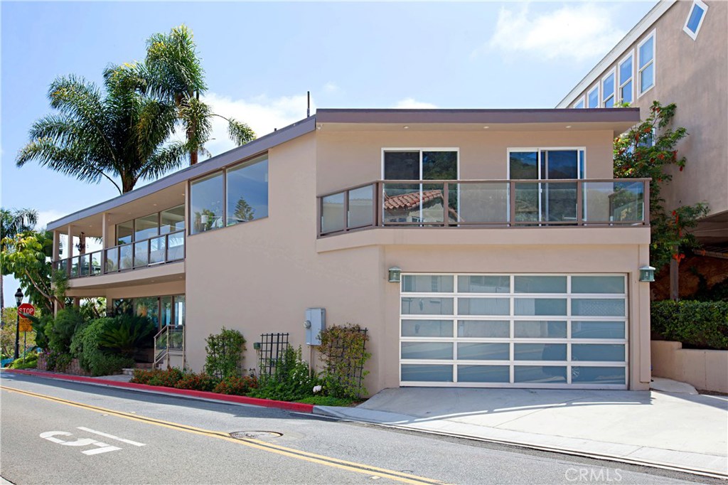 222 Nyes Place upper, Laguna Beach CA 92651 - photo 1