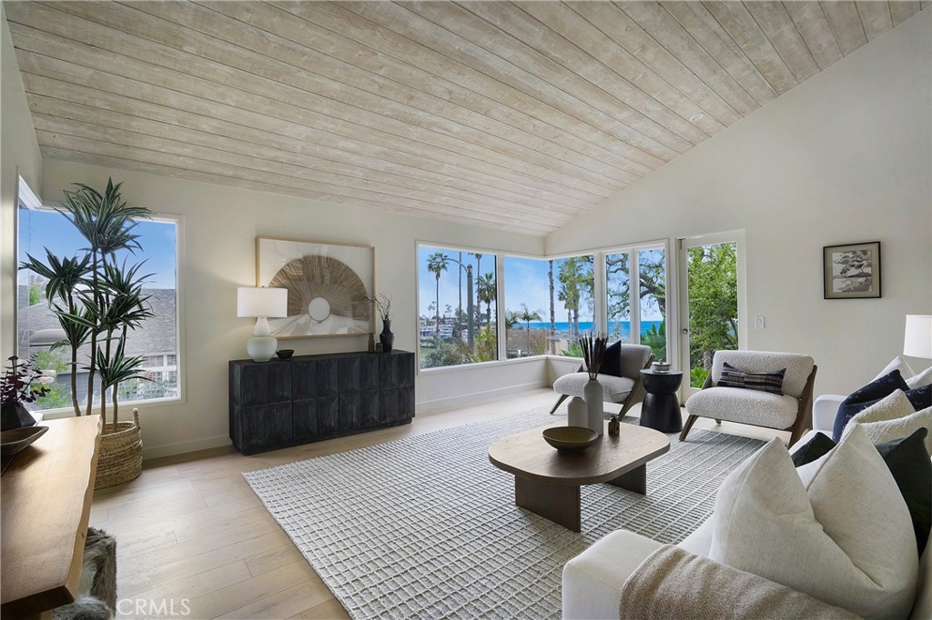 2240 Hillview Drive, Laguna Beach CA 92651 - photo 1