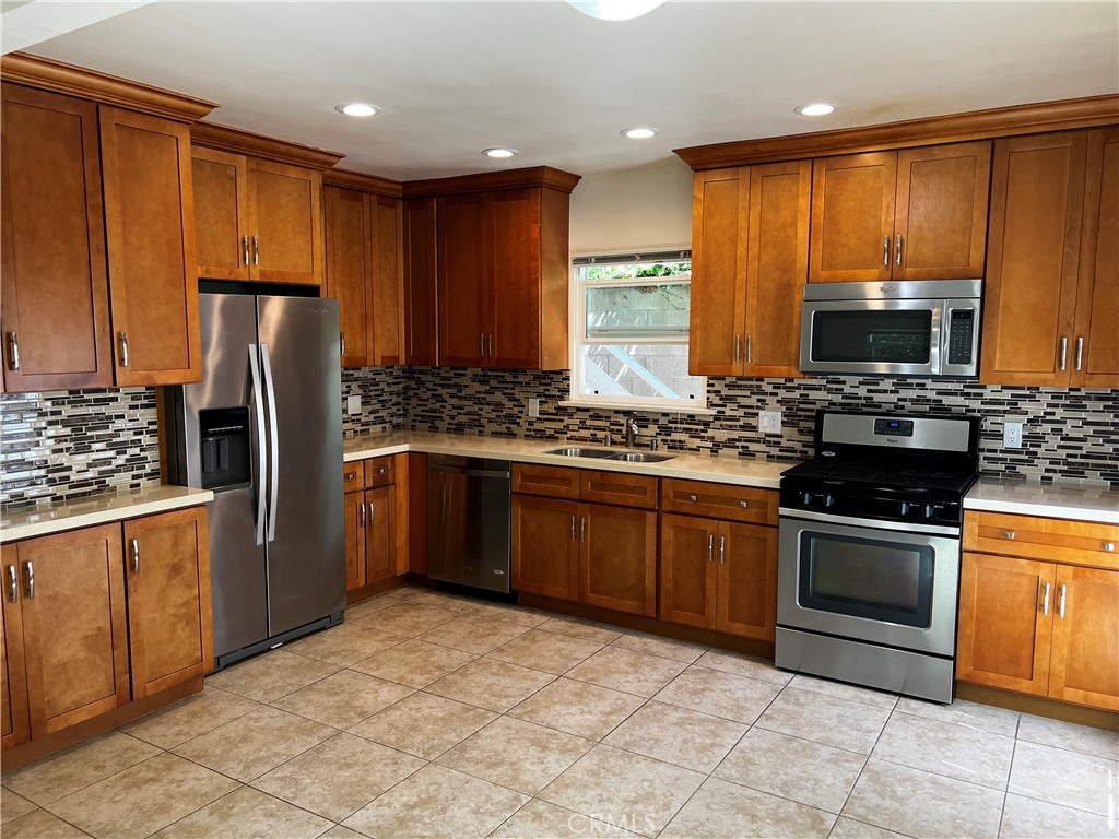 225 Cypress Drive 3, Laguna Beach CA 92651 - photo 1