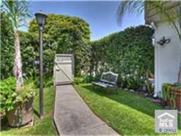 225 CYPRESS Drive 3, Laguna Beach CA 92651 - photo 1