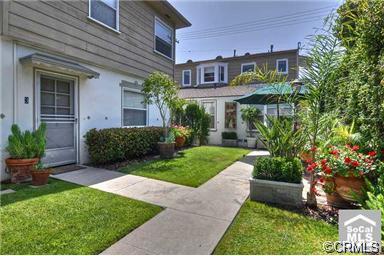 225 Cypress Drive 7, Laguna Beach CA 92651 - photo 1