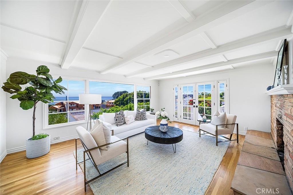 225 Viejo Street, Laguna Beach CA 92651 - photo 1