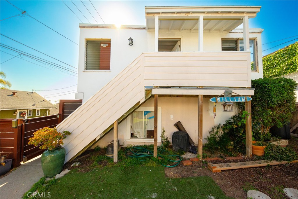 Back house with two car garage - 226 Chiquita Street, Laguna Beach CA 92651 - photo 10