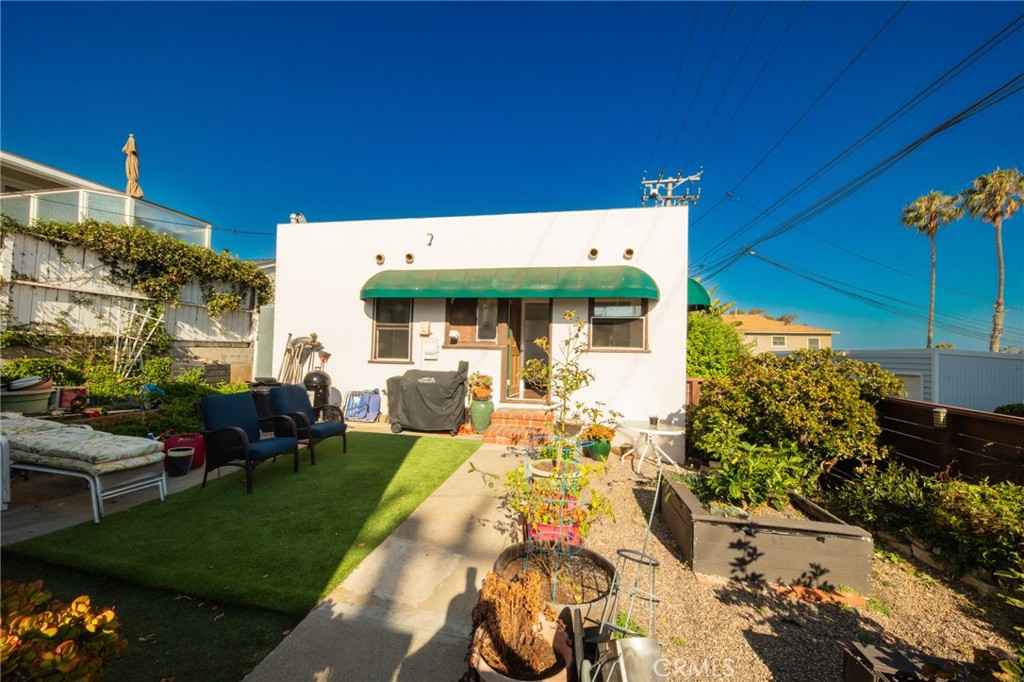 View of backside of the front house from backyard/garden area - 226 Chiquita Street, Laguna Beach CA 92651 - photo 17