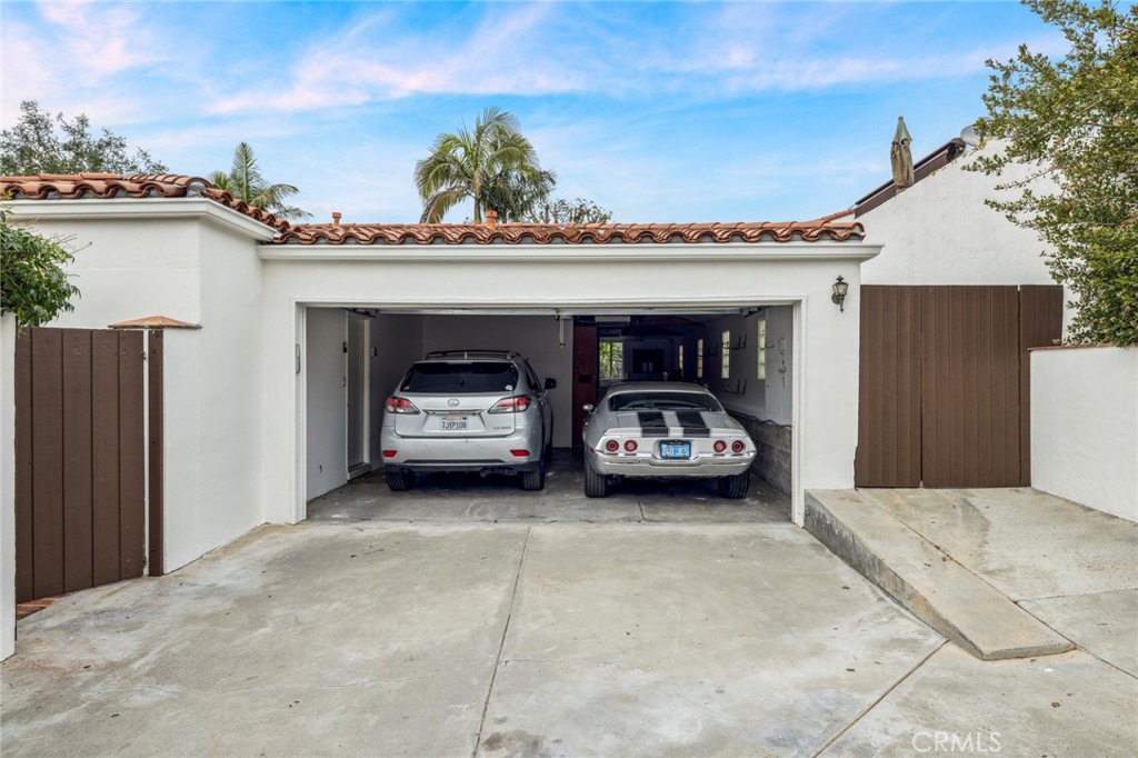 Two car garage - 227 Ledroit Street, Laguna Beach CA 92651 - photo 23