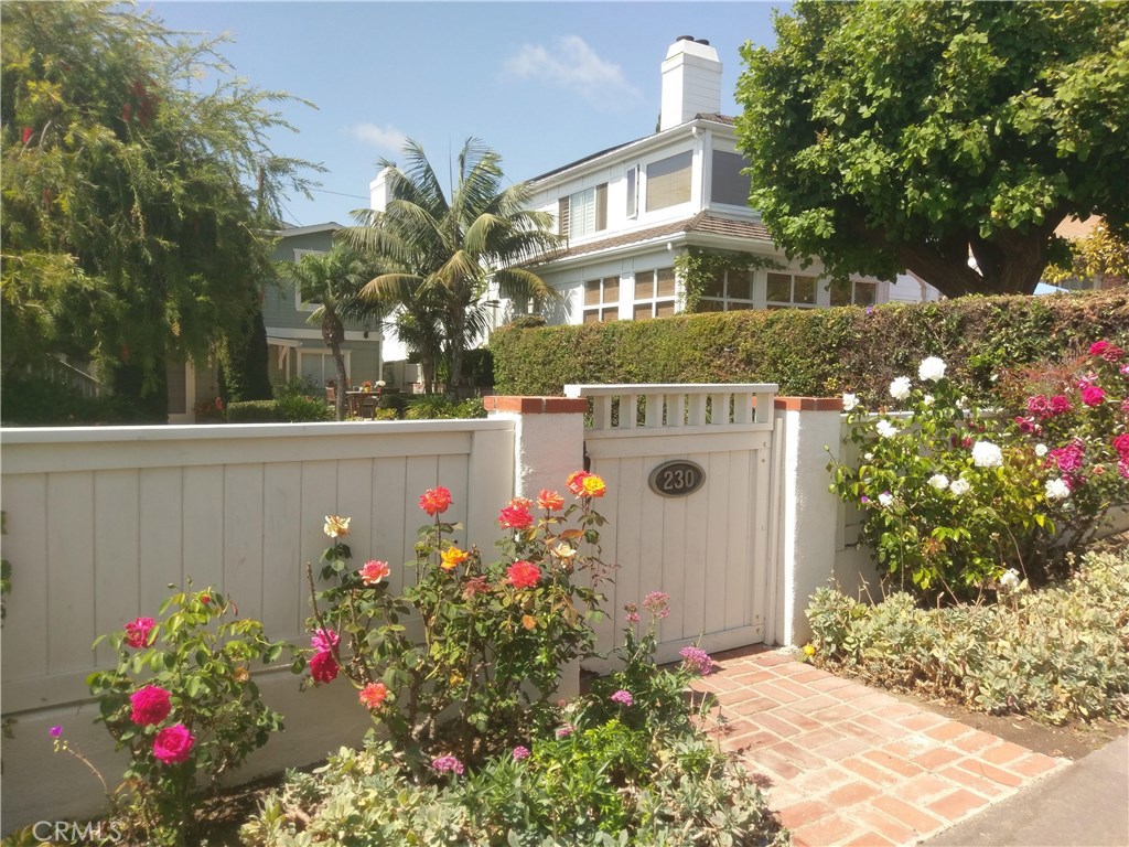 230 Beverly Street 3, Laguna Beach CA 92651 - photo 1