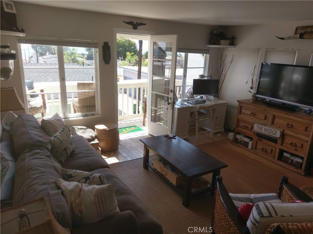 230 Beverly Street 3, Laguna Beach CA 92651 - photo 2
