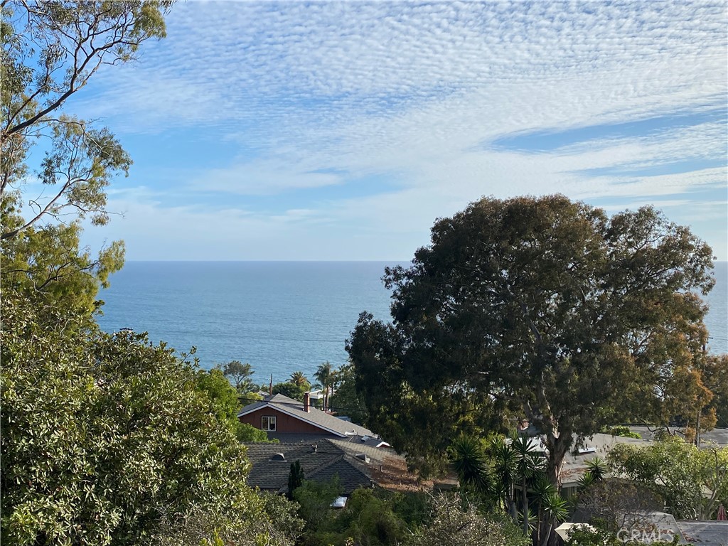 Blue water views from the raw land lots along this undeveloped section of Catalina Street. - 2300 Catalina Street, Laguna Beach CA 92651 - photo 1