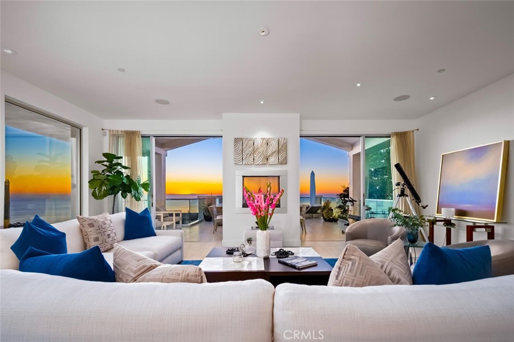 2300 Crestview, Laguna Beach CA 92651 - photo 8
