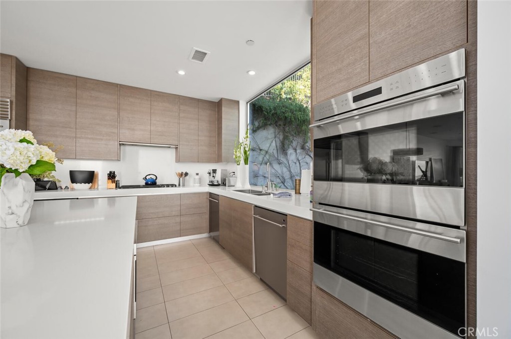 2300 Crestview, Laguna Beach CA 92651 - photo 17