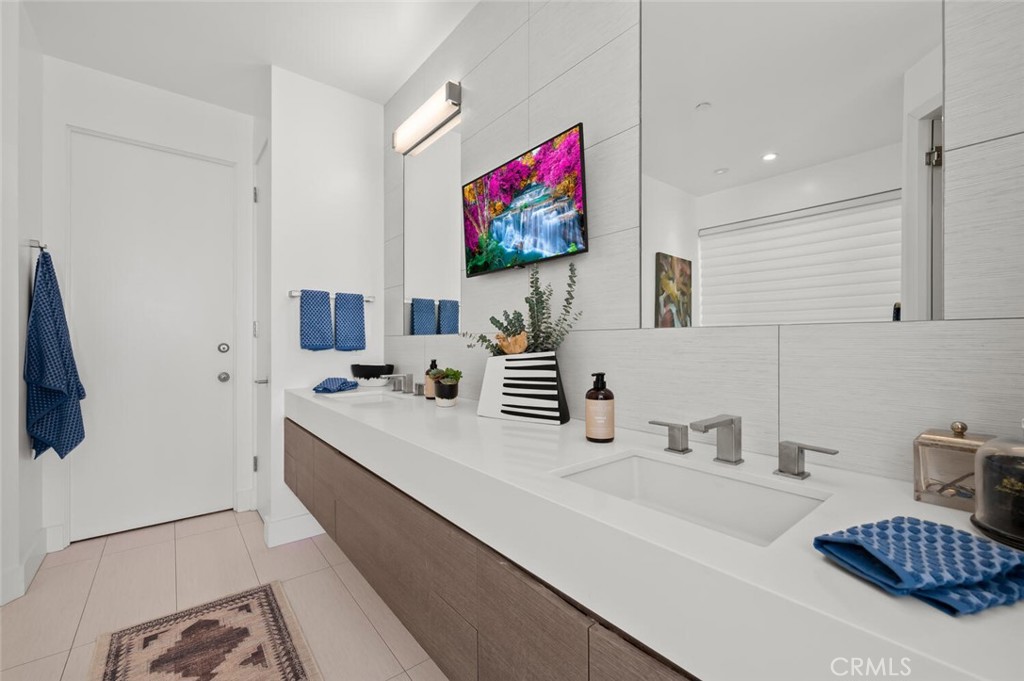 2300 Crestview, Laguna Beach CA 92651 - photo 25