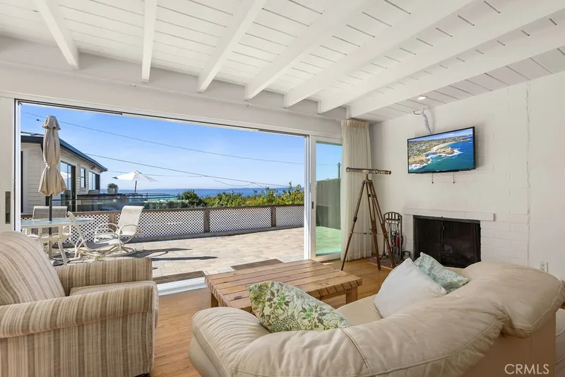 2315 1/2 Glenneyre, Laguna Beach, CA 92651