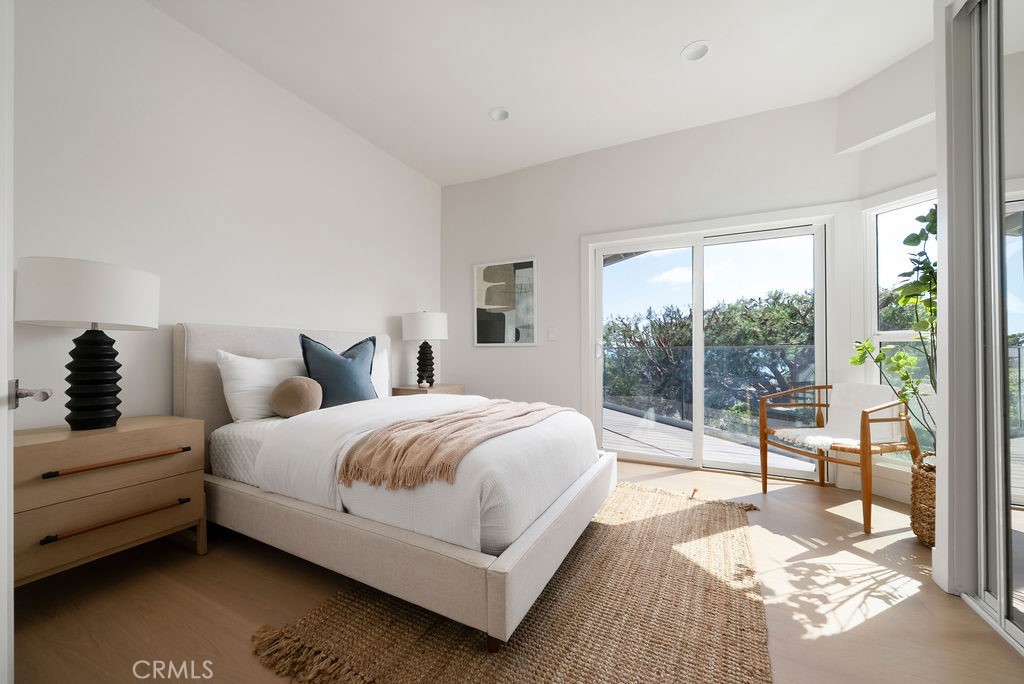 Fourth Guest Bedroom - 2315 Hillview, Laguna Beach CA 92651 - photo 37