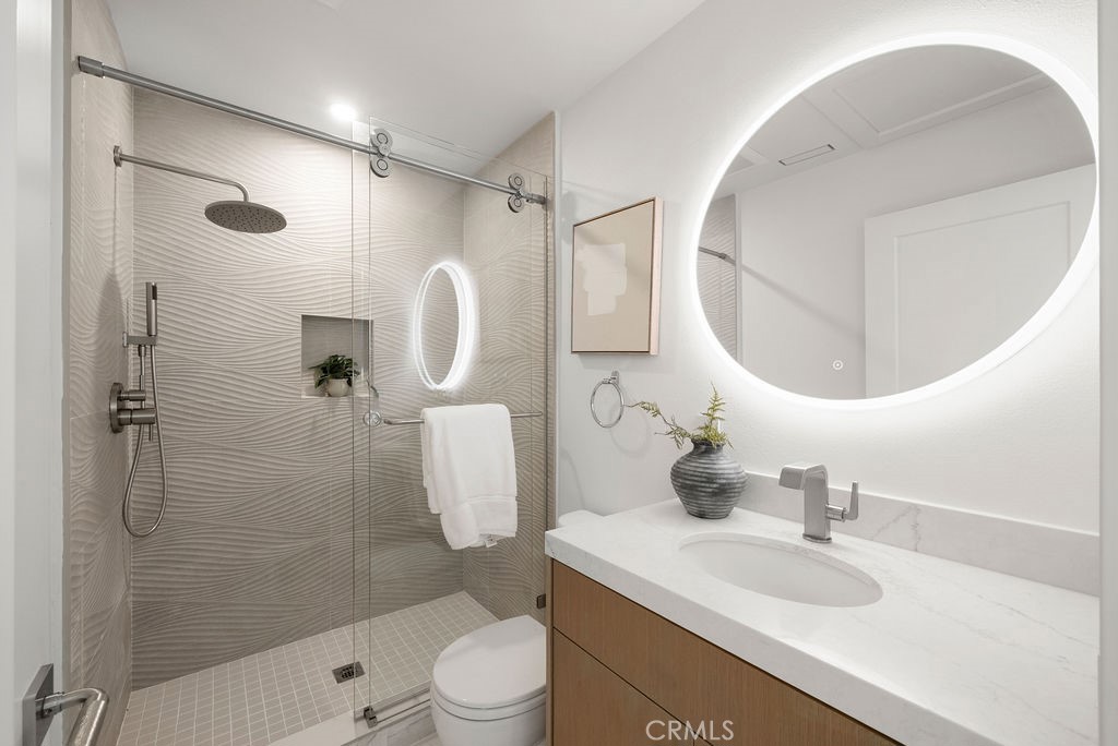 Fourth Guest Bathroom - 2315 Hillview, Laguna Beach CA 92651 - photo 39