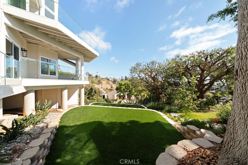 2315 Hillview, Laguna Beach CA 92651 - photo 45