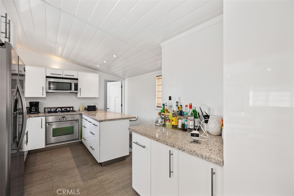 Entrance - 234 Chiquita street, Laguna Beach CA 92651 - photo 1