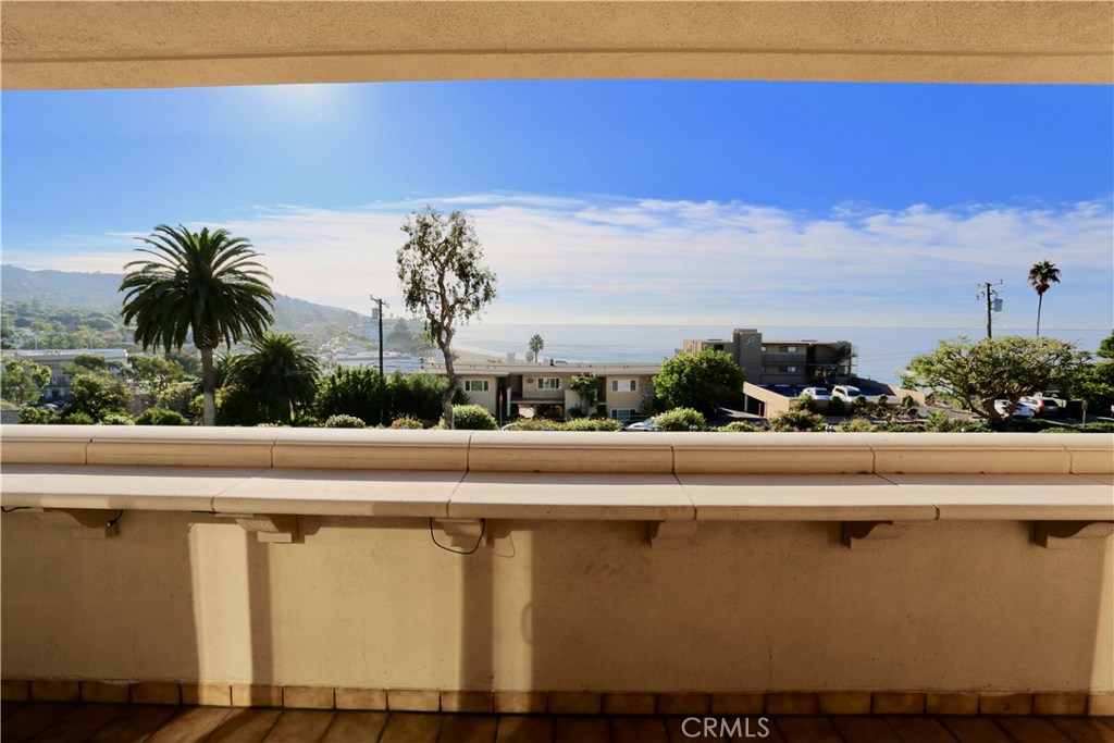 234 Cliff Drive 10, Laguna Beach CA 92651 - photo 1