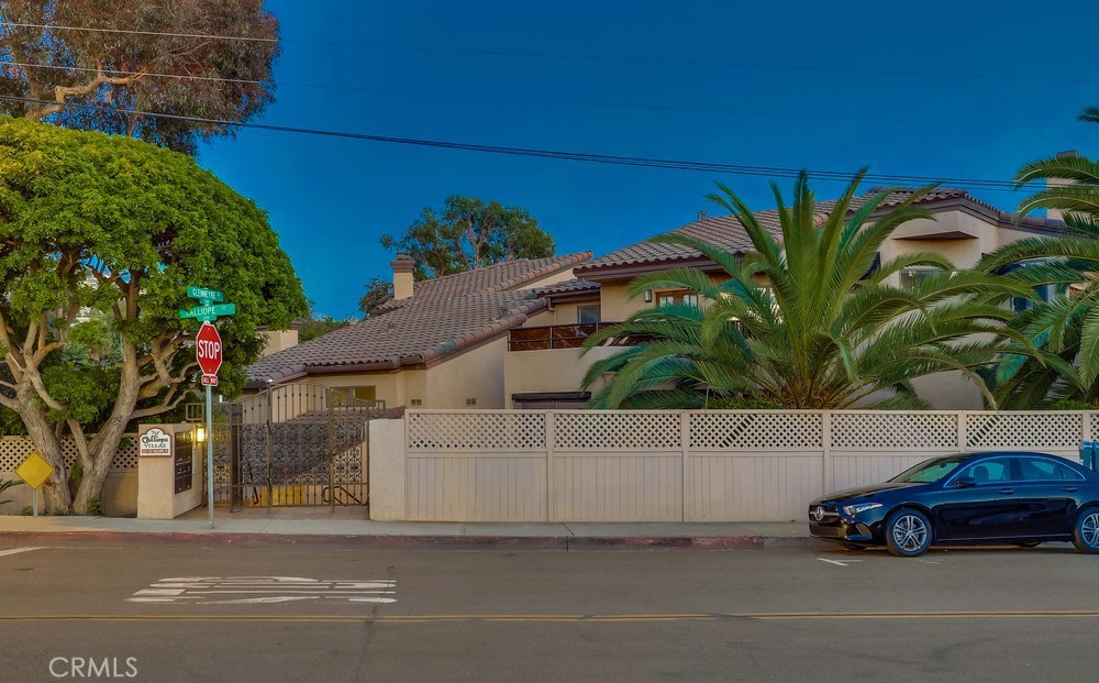237 Calliope Street 6, Laguna Beach CA 92651 - photo 1