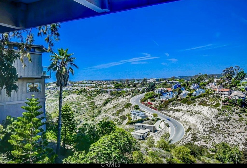 2370 Temple Hills Dr, Laguna Beach CA 92651 - photo 1