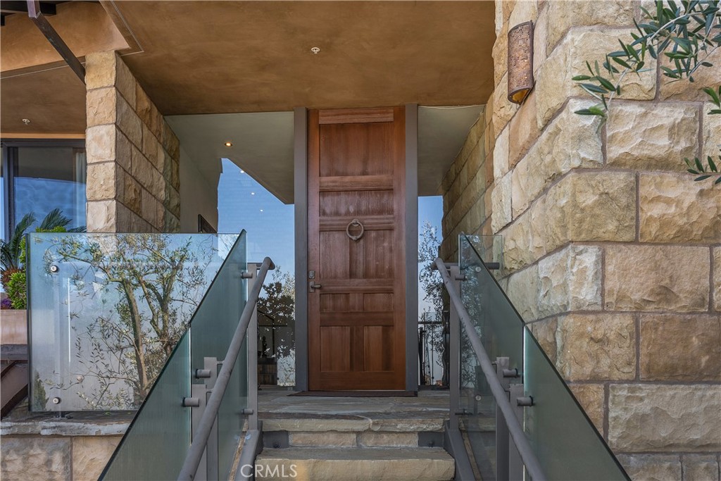 2378 Crestview Drive, Laguna Beach CA 92651 - photo 8
