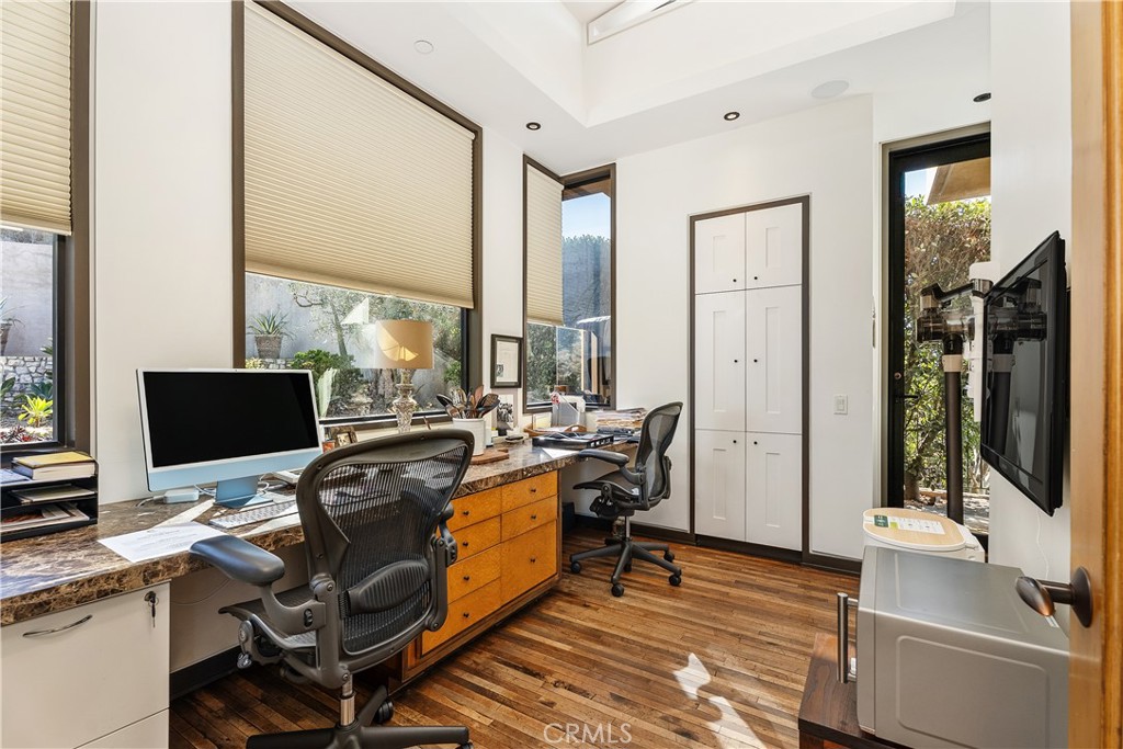 2378 Crestview Drive, Laguna Beach CA 92651 - photo 42