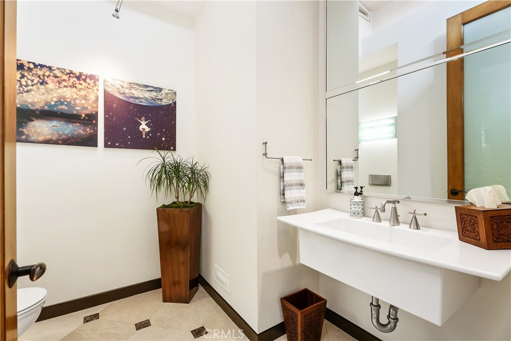 2378 Crestview Drive, Laguna Beach CA 92651 - photo 43