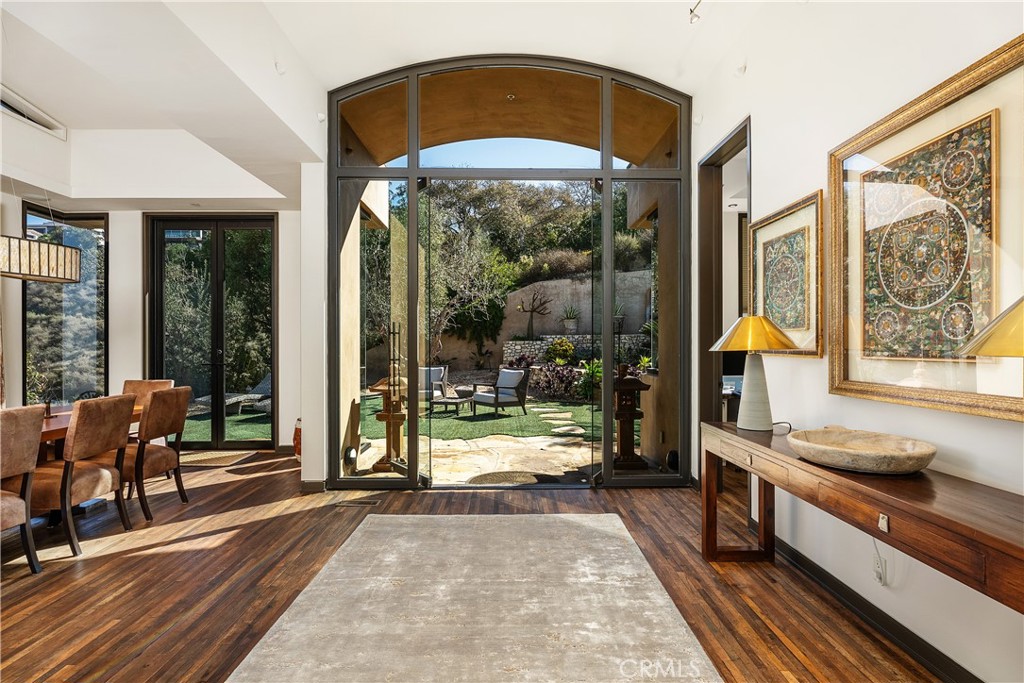 2378 Crestview Drive, Laguna Beach CA 92651 - photo 45