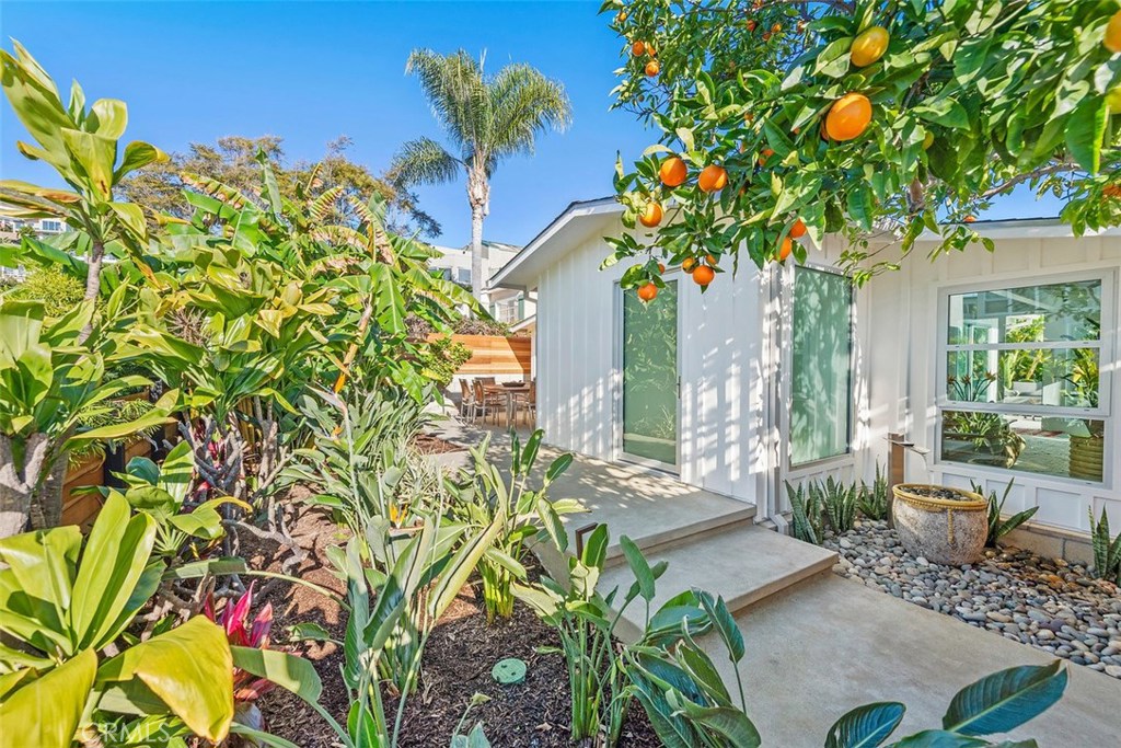 239 Fairview Street, Laguna Beach CA 92651 - photo 1