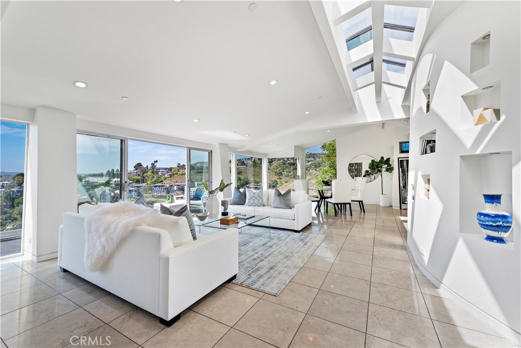 2390 Temple Hills Drive, Laguna Beach CA 92651 - photo 1
