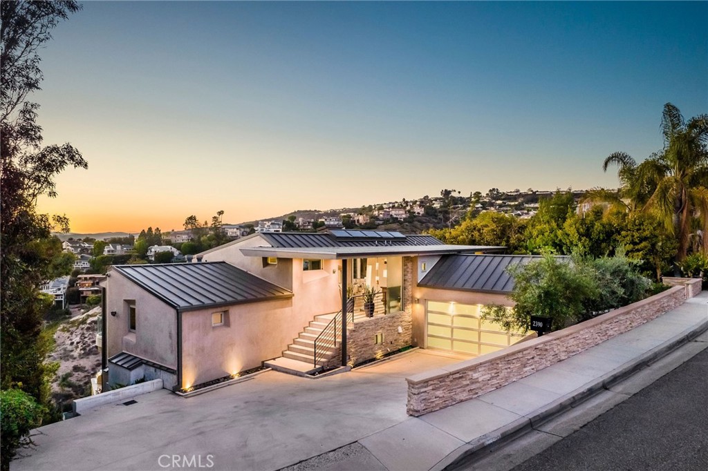 2390 Temple Hills Drive, Laguna Beach CA 92651 - photo 1