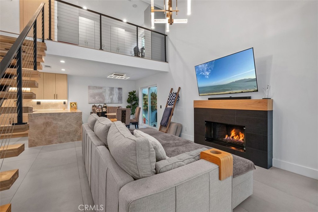 24 La Costa ct., Laguna Beach CA 92651 - photo 3
