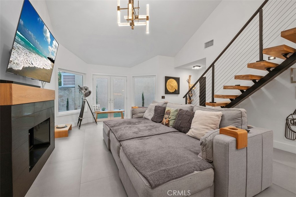 24 La Costa ct., Laguna Beach CA 92651 - photo 6