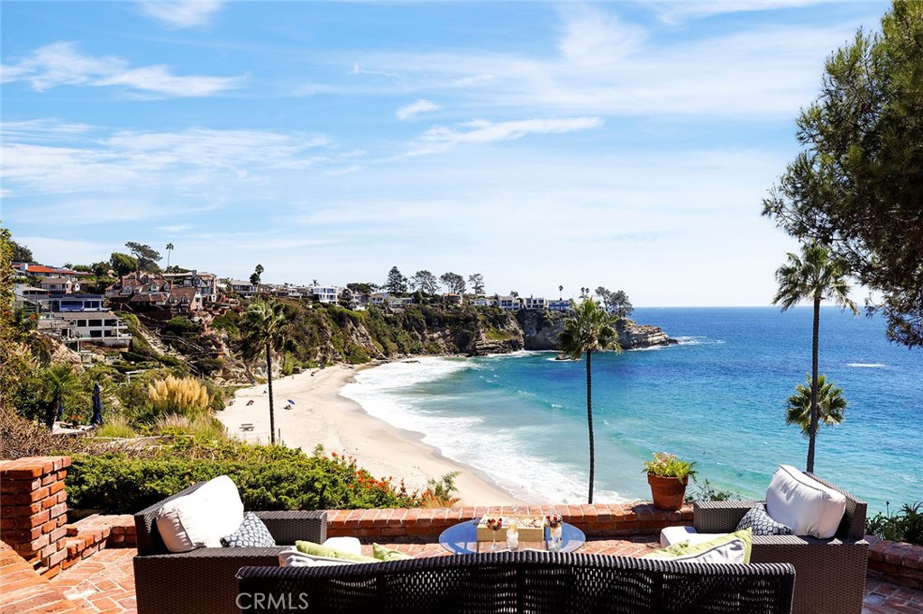 24 S La Senda Drive, Laguna Beach CA 92651 - photo 1