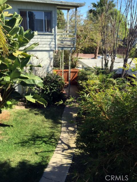 240 Cajon Street, Laguna Beach ~ Upstairs apartment with two bedrooms, one bathroom - 240 Cajon Street, Laguna Beach CA 92651 - photo 1