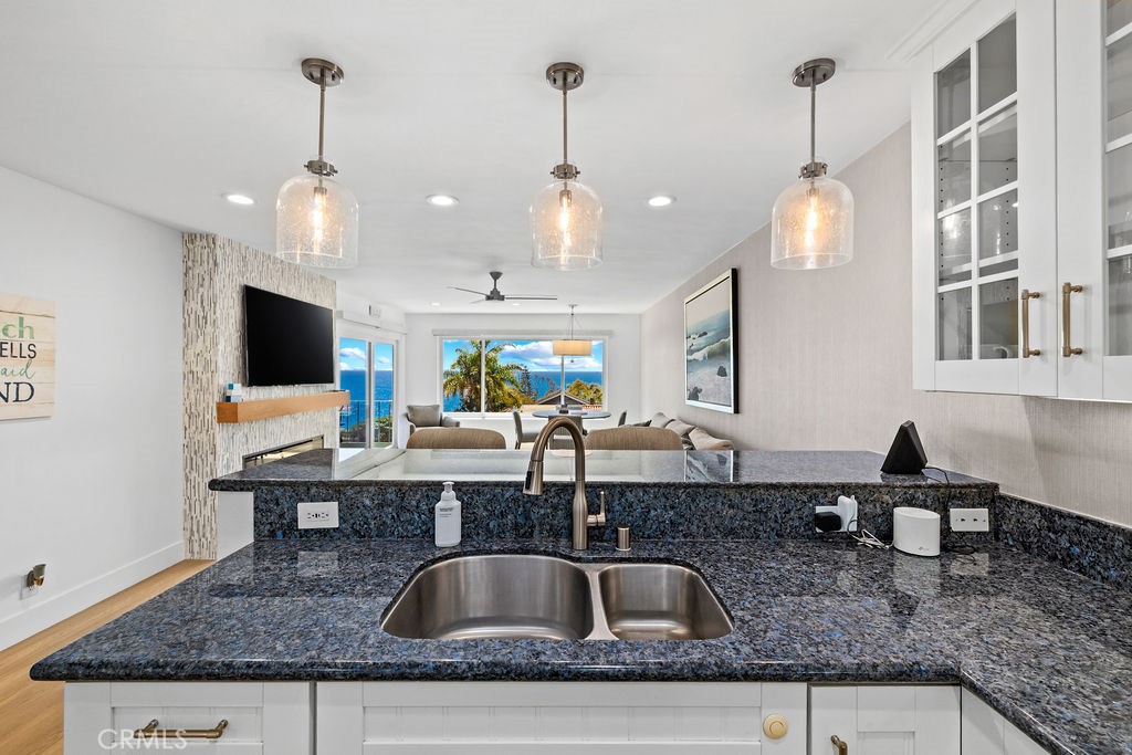 240 Moss 4, Laguna Beach CA 92651 - photo 6