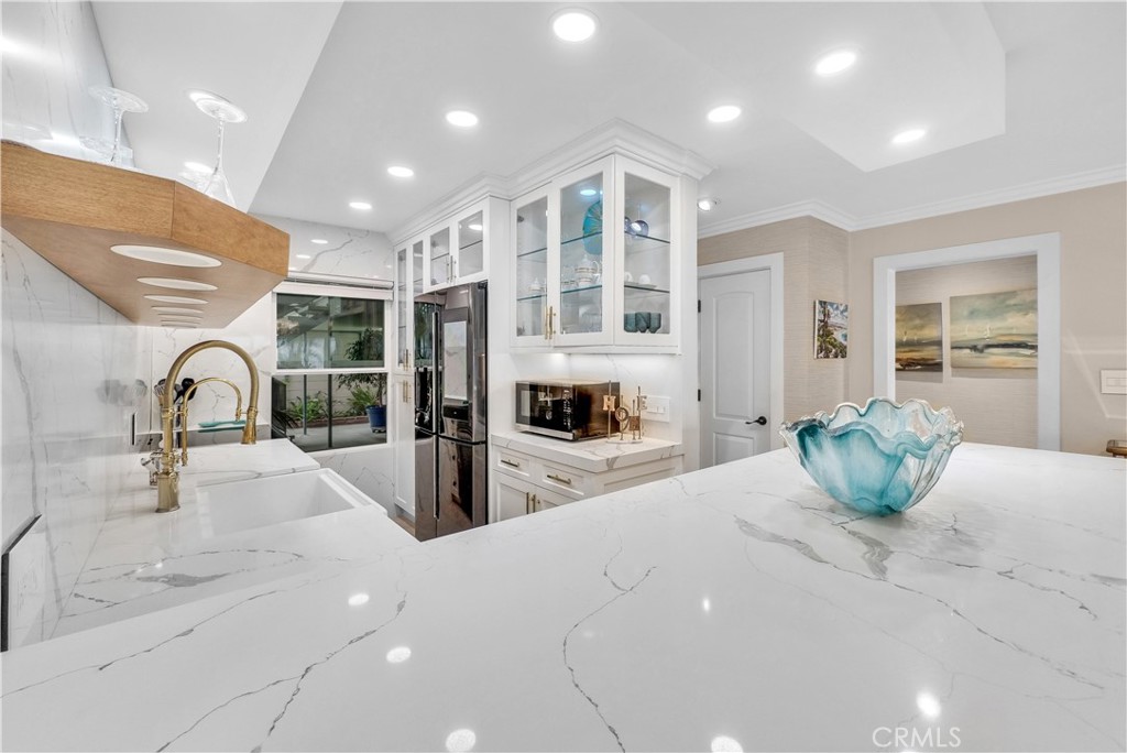 240 Moss Street 1, Laguna Beach CA 92651 - photo 2