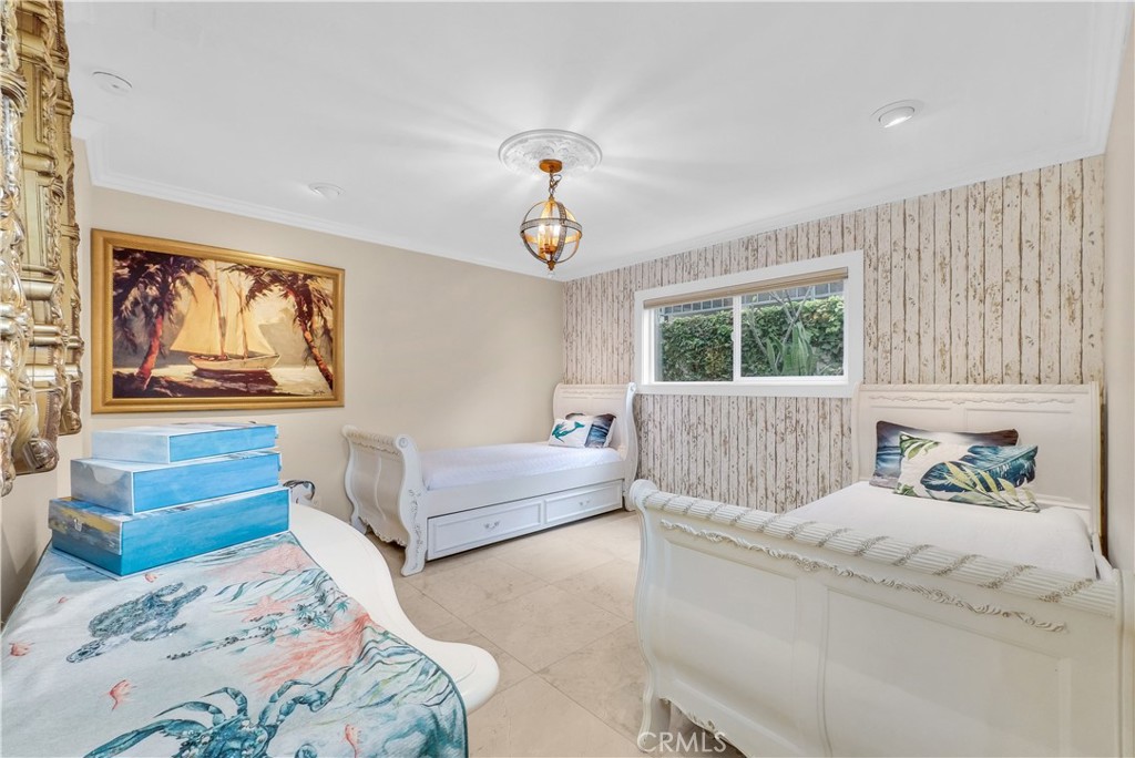 240 Moss Street 1, Laguna Beach CA 92651 - photo 17