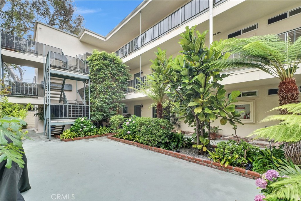 240 Moss Street 1, Laguna Beach CA 92651 - photo 21