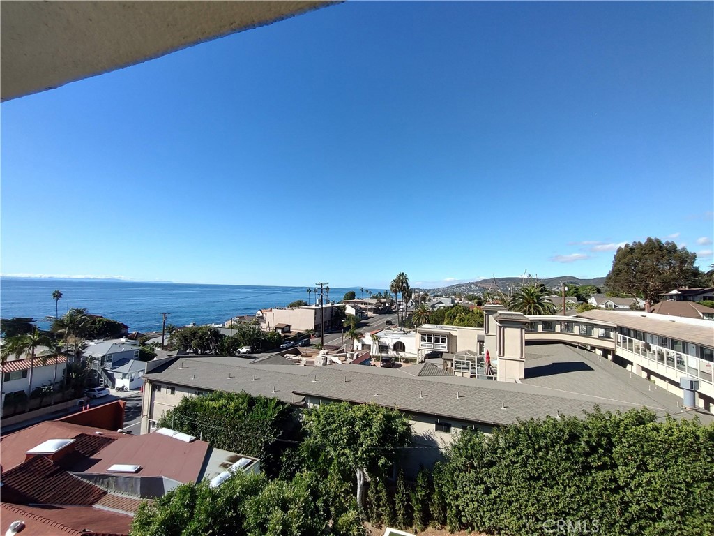 View to the north from balcony - 240 Moss Street 15, Laguna Beach CA 92651 - photo 6