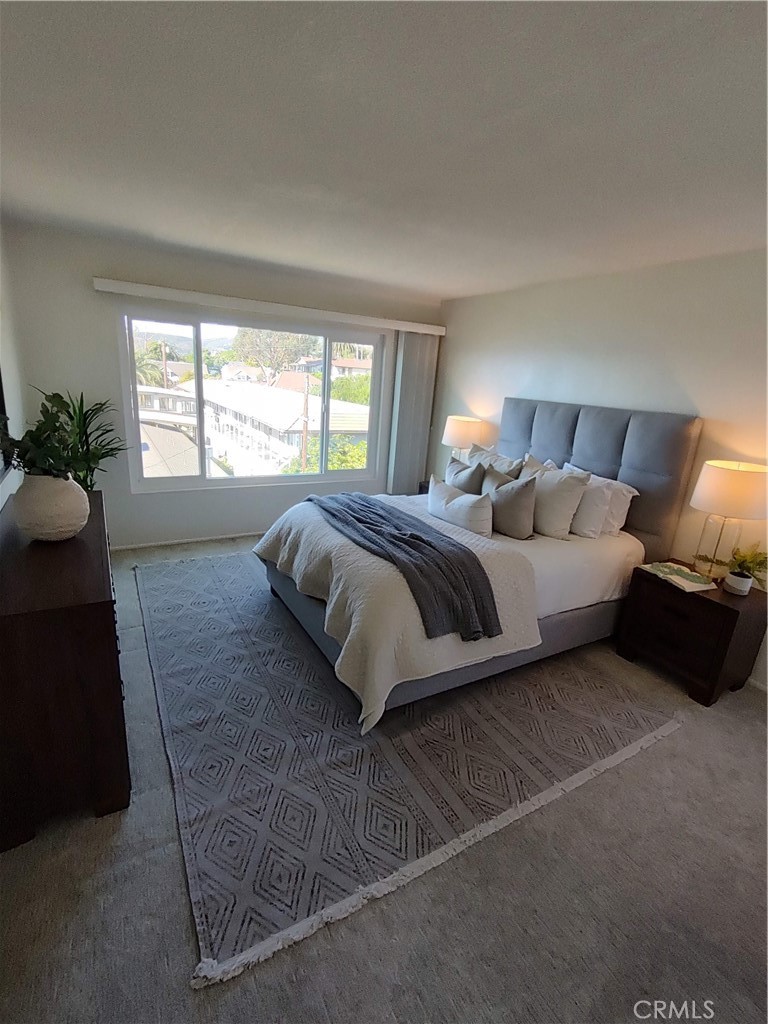 Bedroom with ocean views - 240 Moss Street 15, Laguna Beach CA 92651 - photo 16