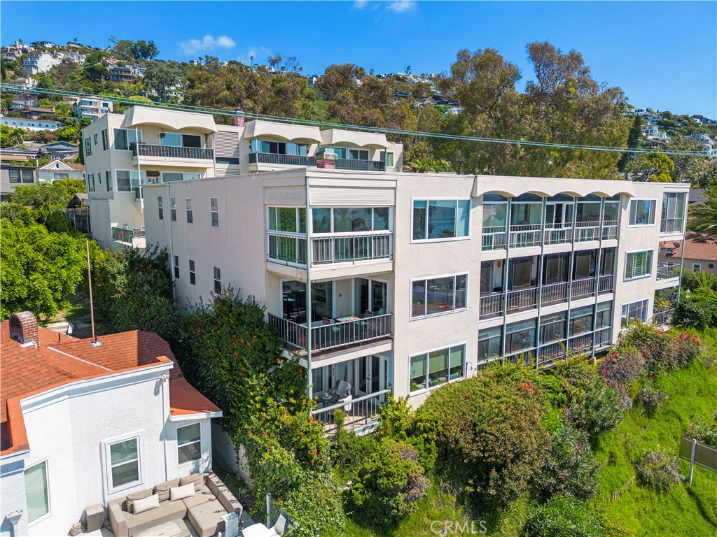 Perfectly situated Corner Unit - 240 Moss Street 6, Laguna Beach CA 92651 - photo 28