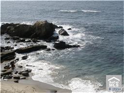 240 MOSS Street 6, Laguna Beach CA 92651 - photo 1